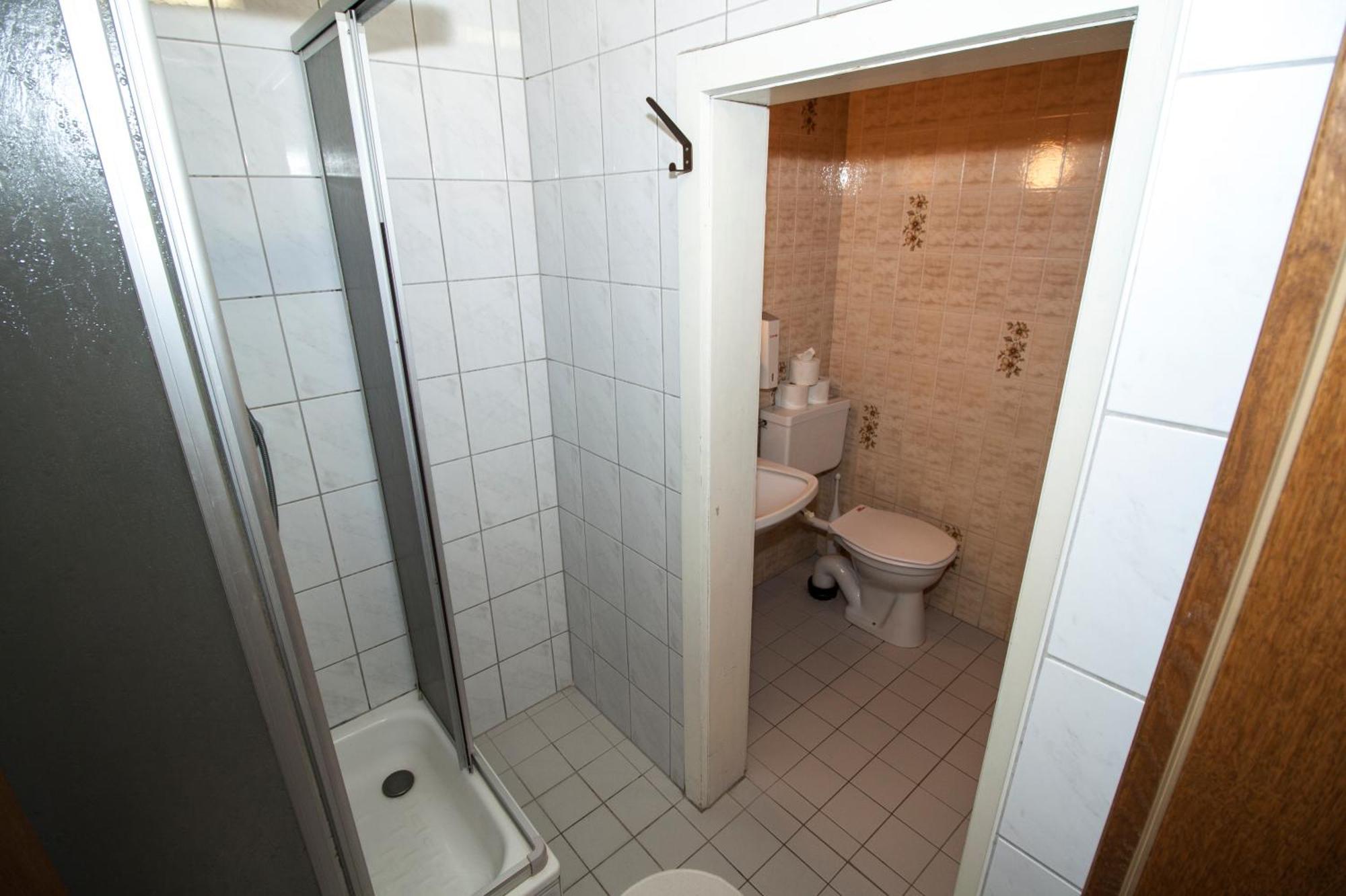 Hostel Chillertal Mayrhofen Room photo